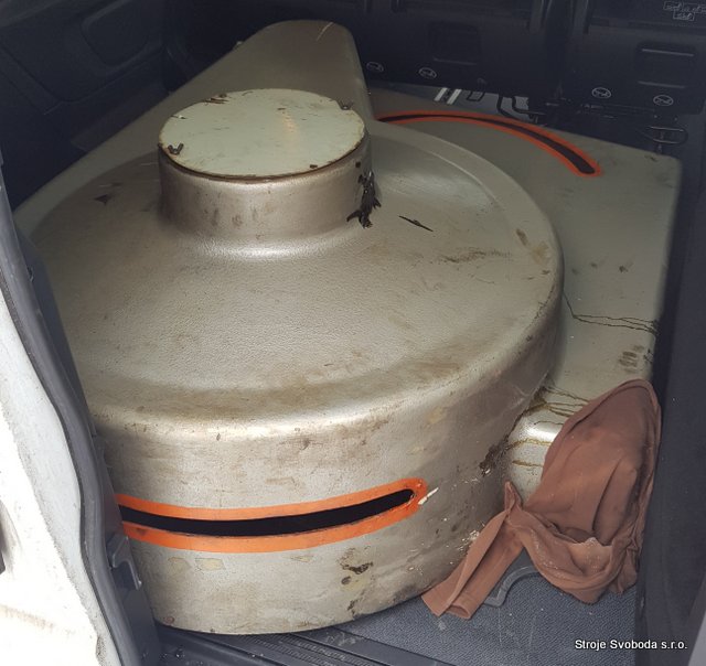 Náhradní kryt setrvačníku na lis LEN 40 C  (Nahradni kryt setrvacniku lis LEN 40 C.jpg)